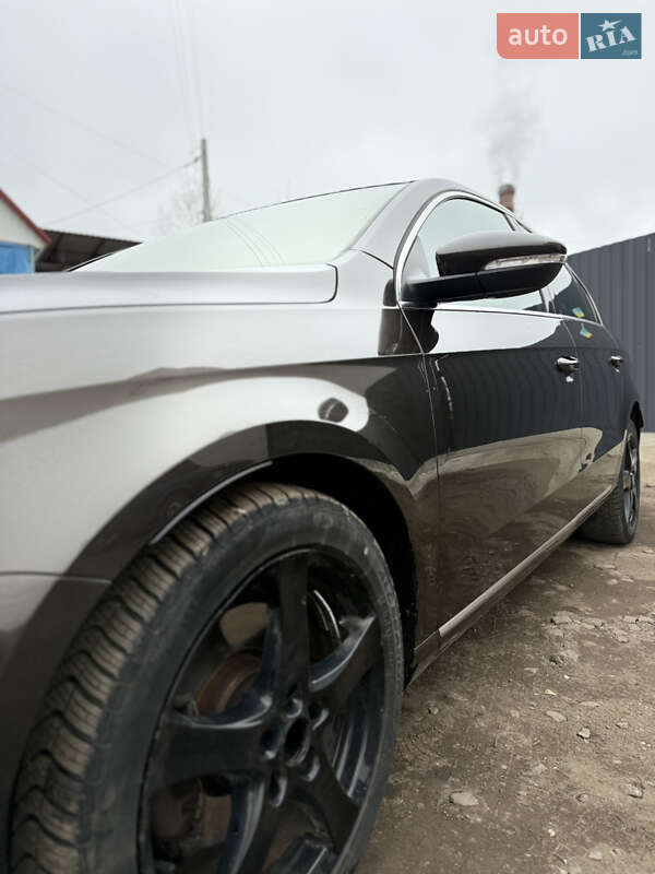 Седан Volkswagen Passat 2012 в Сумах