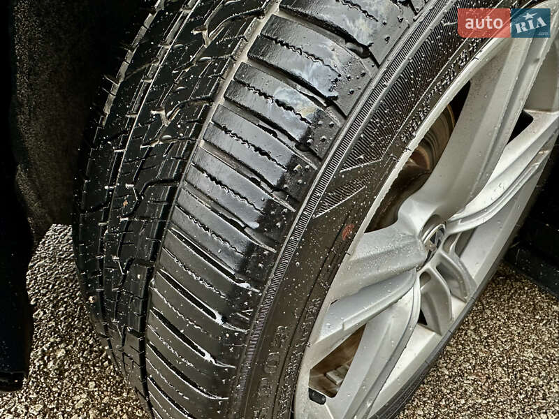 Седан Volkswagen Passat 2014 в Киеве