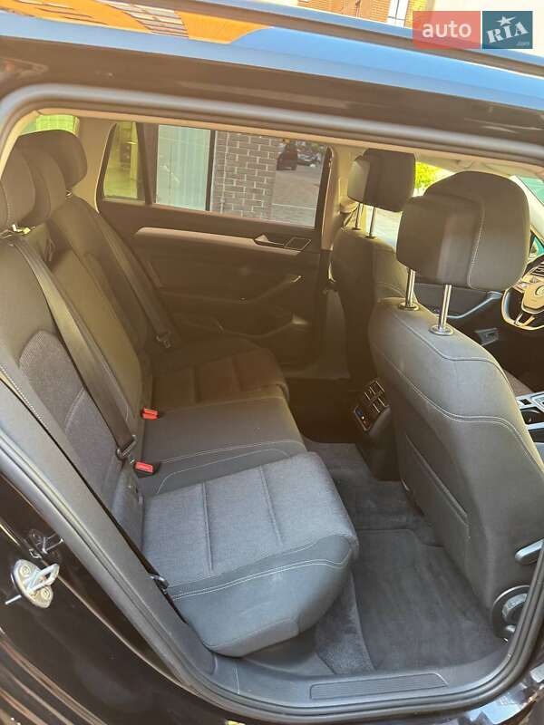 Универсал Volkswagen Passat 2015 в Ивано-Франковске