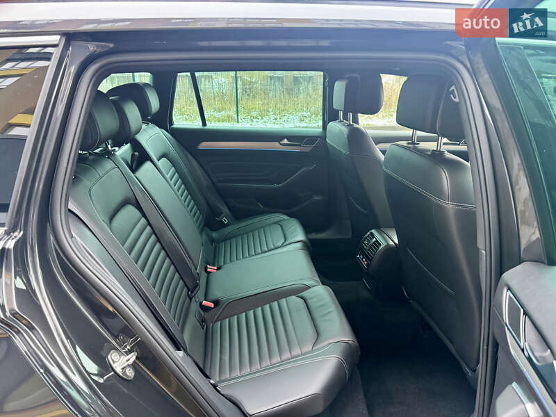 Универсал Volkswagen Passat 2020 в Луцке