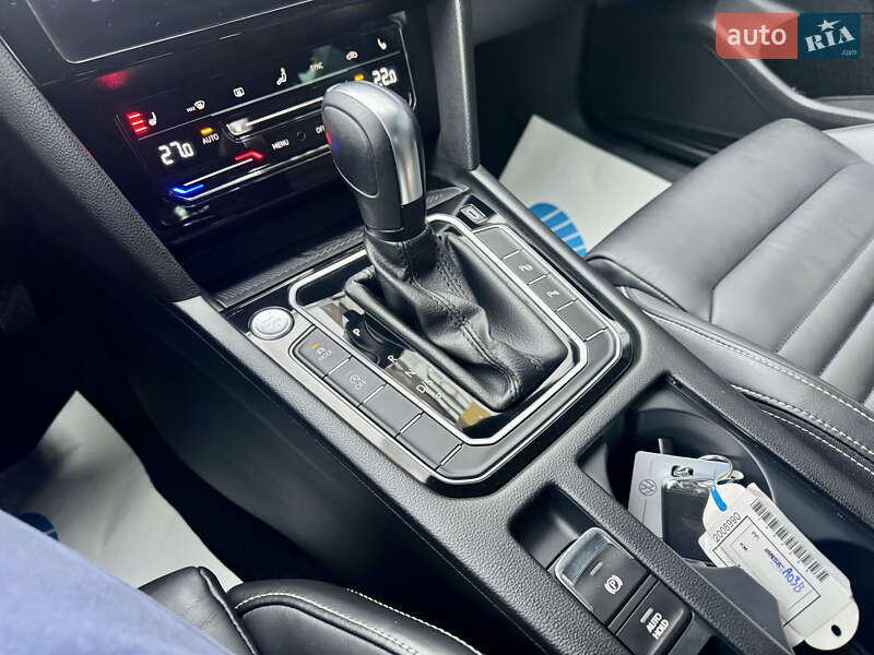 Универсал Volkswagen Passat 2020 в Луцке