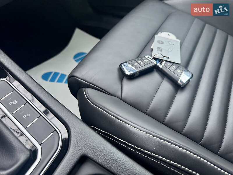 Универсал Volkswagen Passat 2020 в Луцке