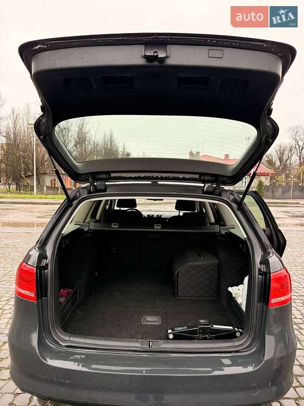 Универсал Volkswagen Passat 2011 в Киеве