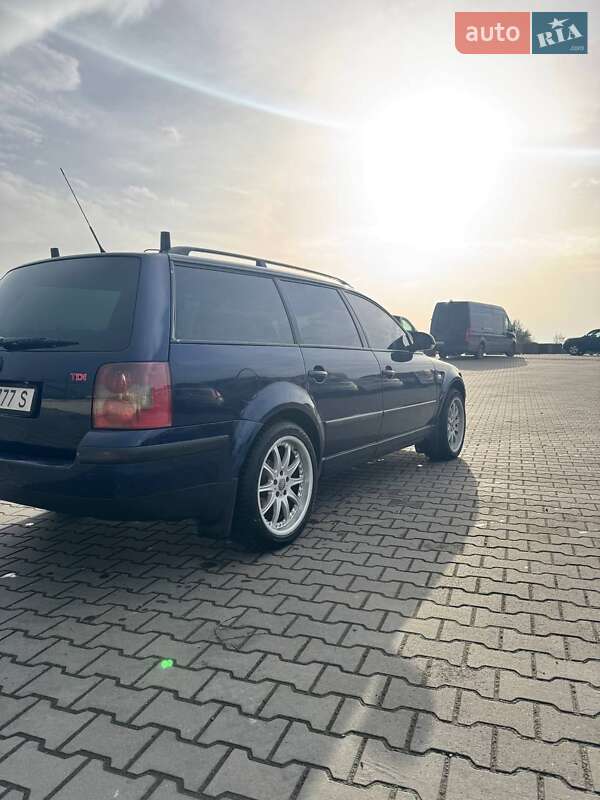 Універсал Volkswagen Passat 2002 в Глибокій