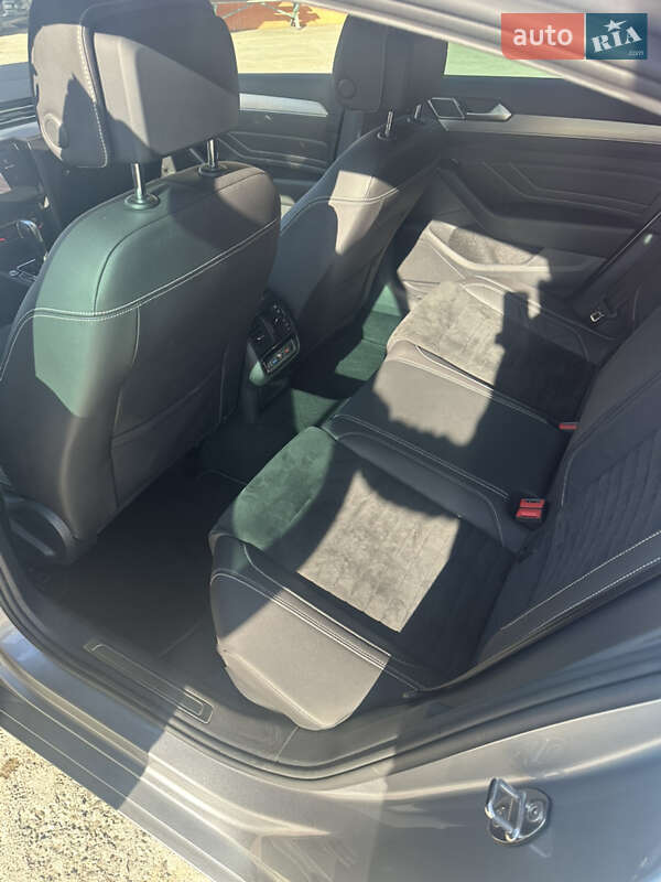 Седан Volkswagen Passat 2020 в Тячеві