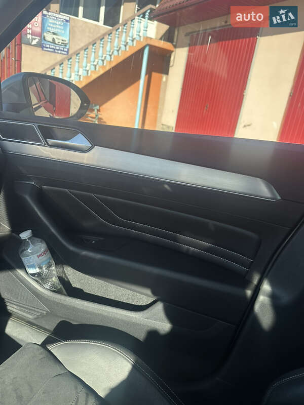 Седан Volkswagen Passat 2020 в Тячеві