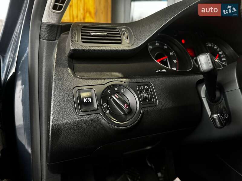 Универсал Volkswagen Passat 2006 в Виннице