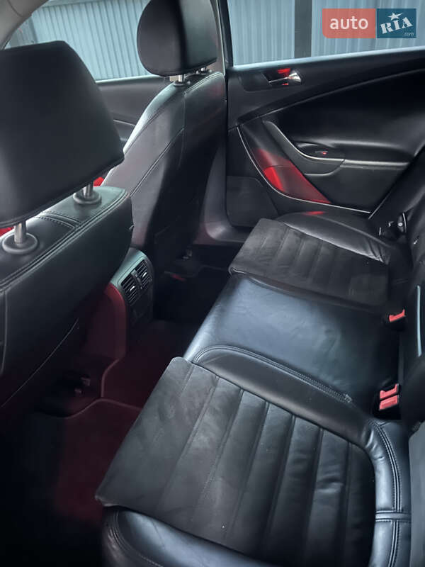 Седан Volkswagen Passat 2005 в Берегово