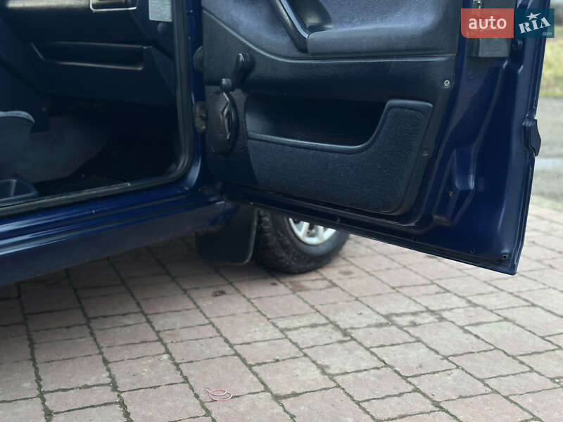 Универсал Volkswagen Passat 1994 в Стрые