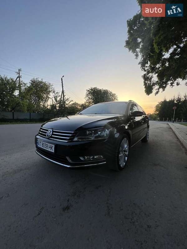 Универсал Volkswagen Passat 2012 в Ивано-Франковске