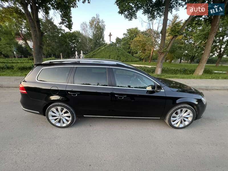 Универсал Volkswagen Passat 2012 в Ивано-Франковске