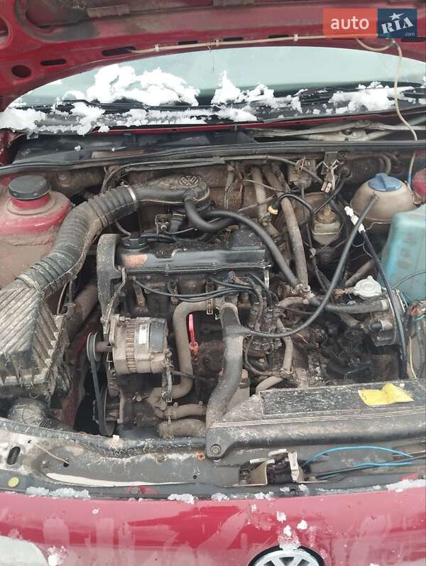 Седан Volkswagen Passat 1991 в Бродах