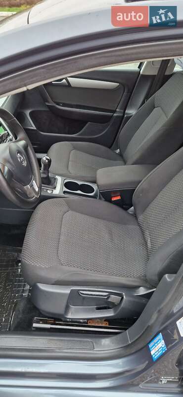 Универсал Volkswagen Passat 2014 в Черновцах