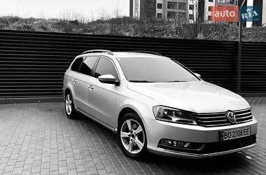 Универсал Volkswagen Passat 2011 в Хмельницком