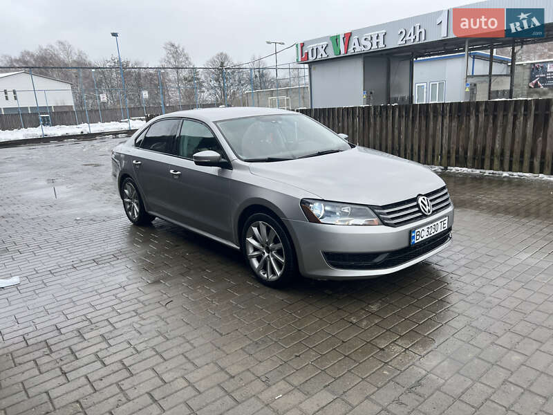 Седан Volkswagen Passat 2012 в Львові