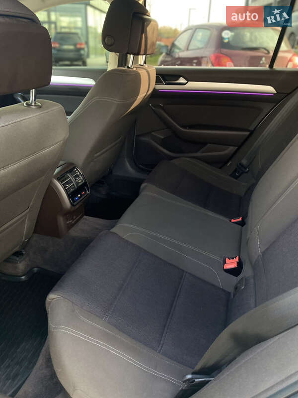 Универсал Volkswagen Passat 2015 в Кропивницком