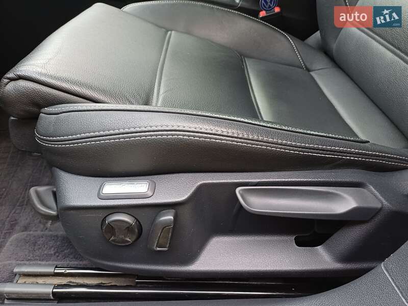 Седан Volkswagen Passat 2018 в Чернівцях