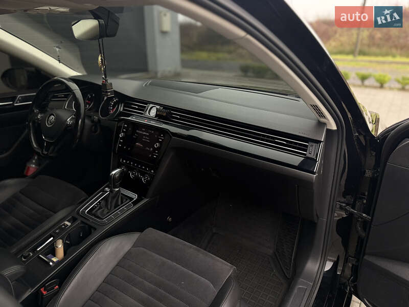 Седан Volkswagen Passat 2018 в Виноградове фото 43 Седан Volkswagen Passat 2018 в Виноградове