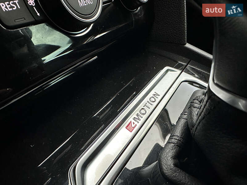 Универсал Volkswagen Passat 2017 в Львове