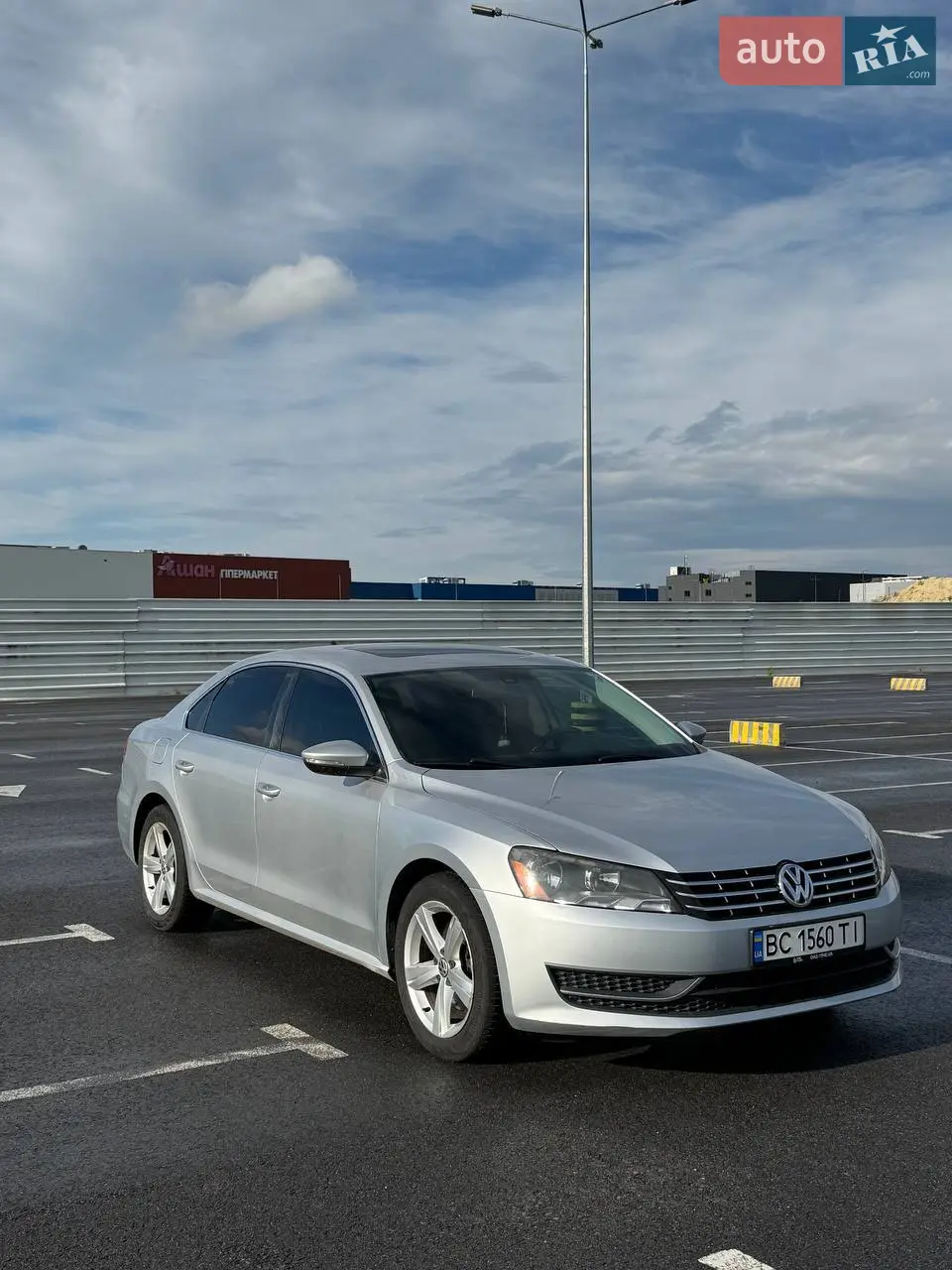 2011 Volkswagen Passat - мініатюра 19