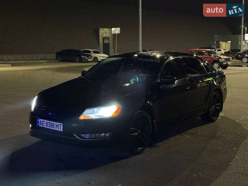 Седан Volkswagen Passat 2015 в Днепре