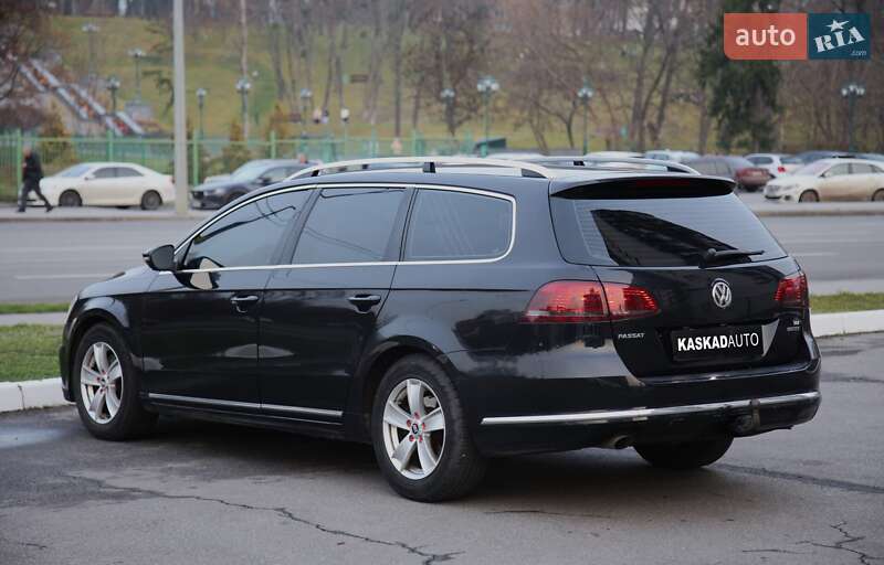 Универсал Volkswagen Passat 2013 в Харькове