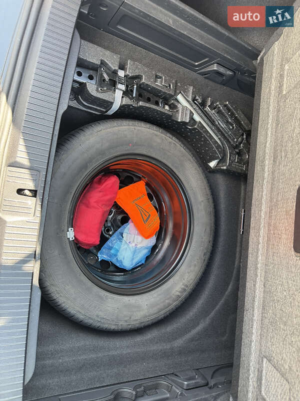 Универсал Volkswagen Passat 2017 в Великой Багачке фото 18 Универсал Volkswagen Passat 2017 в Великой Багачке