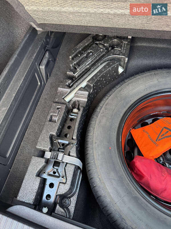 Универсал Volkswagen Passat 2017 в Великой Багачке фото 19 Универсал Volkswagen Passat 2017 в Великой Багачке