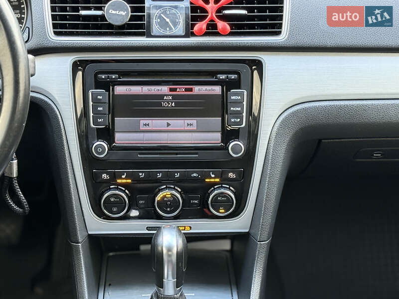 Седан Volkswagen Passat 2011 в Киеве фото 8 Седан Volkswagen Passat 2011 в Киеве