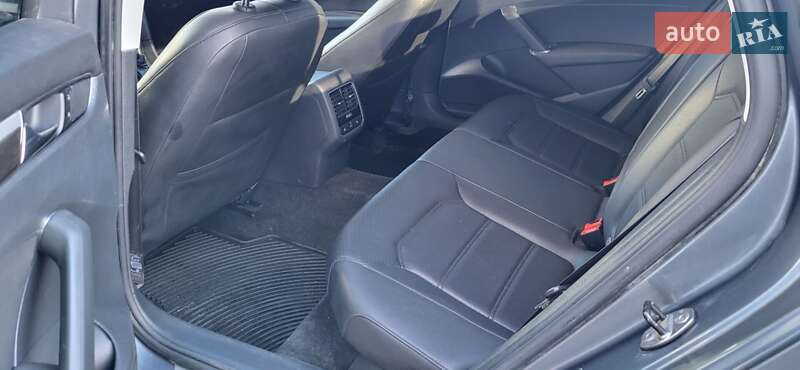 Седан Volkswagen Passat 2016 в Кропивницком