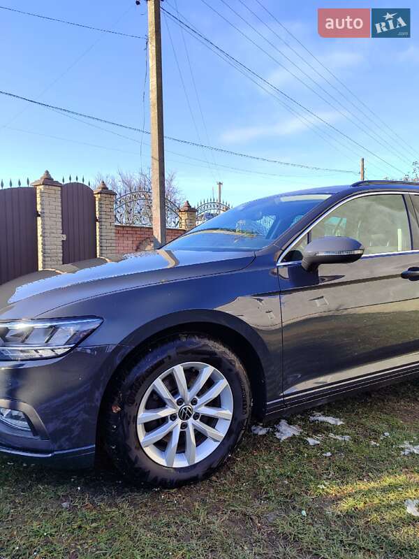 Универсал Volkswagen Passat 2021 в Луцке фото 7 Универсал Volkswagen Passat 2021 в Луцке