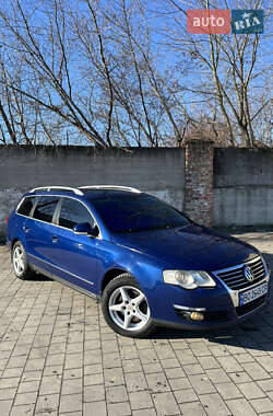 Універсал Volkswagen Passat 2005 в Івано-Франківську