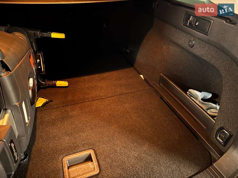 Универсал Volkswagen Passat 2018 в Киеве