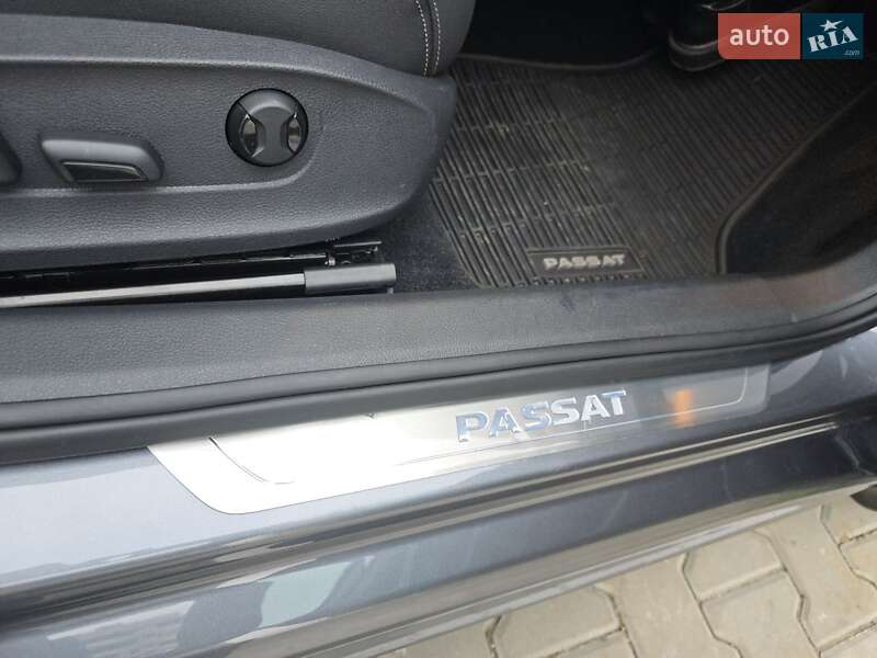 Седан Volkswagen Passat 2020 в Києві