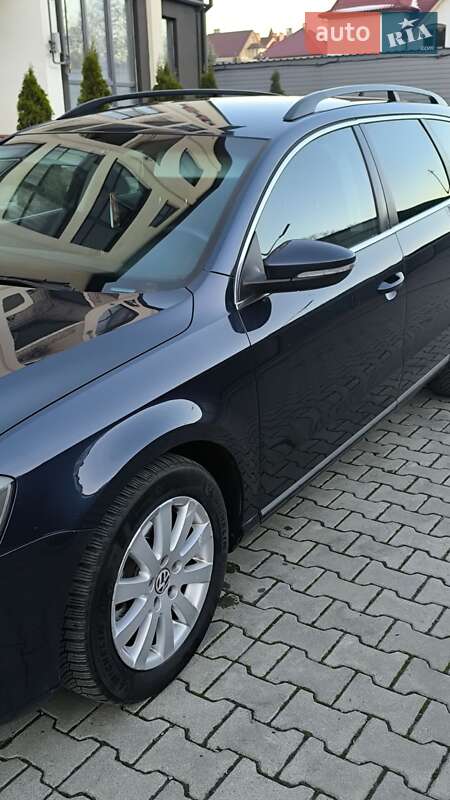 Универсал Volkswagen Passat 2011 в Черновцах фото 3 Универсал Volkswagen Passat 2011 в Черновцах