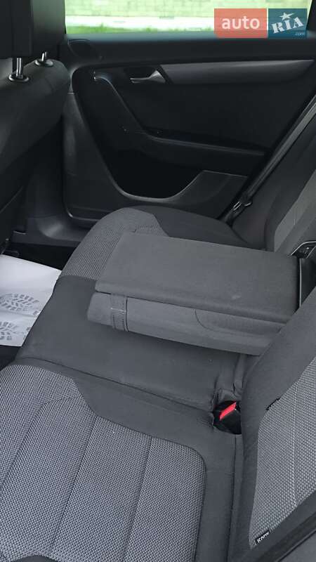 Универсал Volkswagen Passat 2011 в Черновцах фото 25 Универсал Volkswagen Passat 2011 в Черновцах