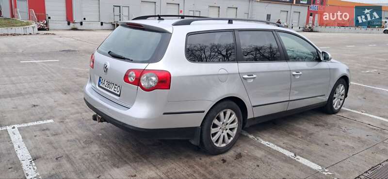 Универсал Volkswagen Passat 2006 в Киеве