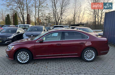 Седан Volkswagen Passat 2017 в Львове