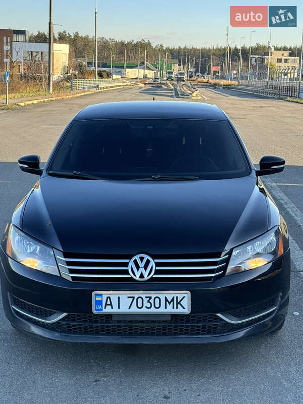 Седан Volkswagen Passat 2013 в Киеве