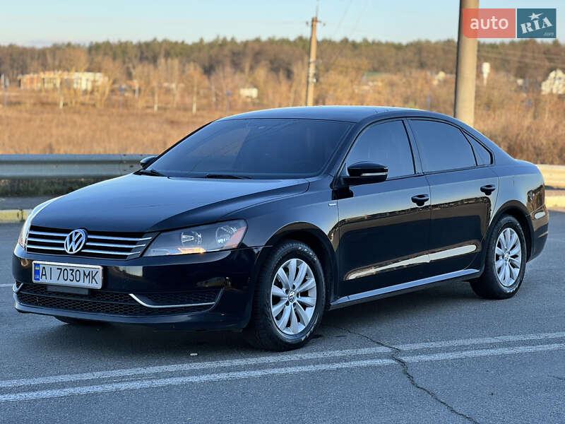 Седан Volkswagen Passat 2013 в Киеве
