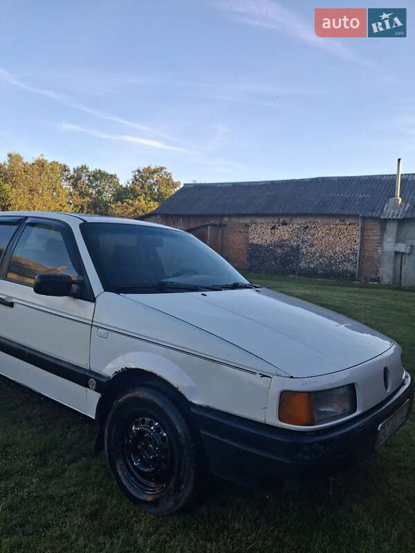Седан Volkswagen Passat 1989 в Дрогобыче