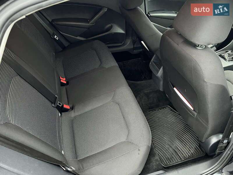 Седан Volkswagen Passat 2017 в Киеве