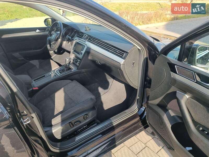 Универсал Volkswagen Passat 2016 в Стрые