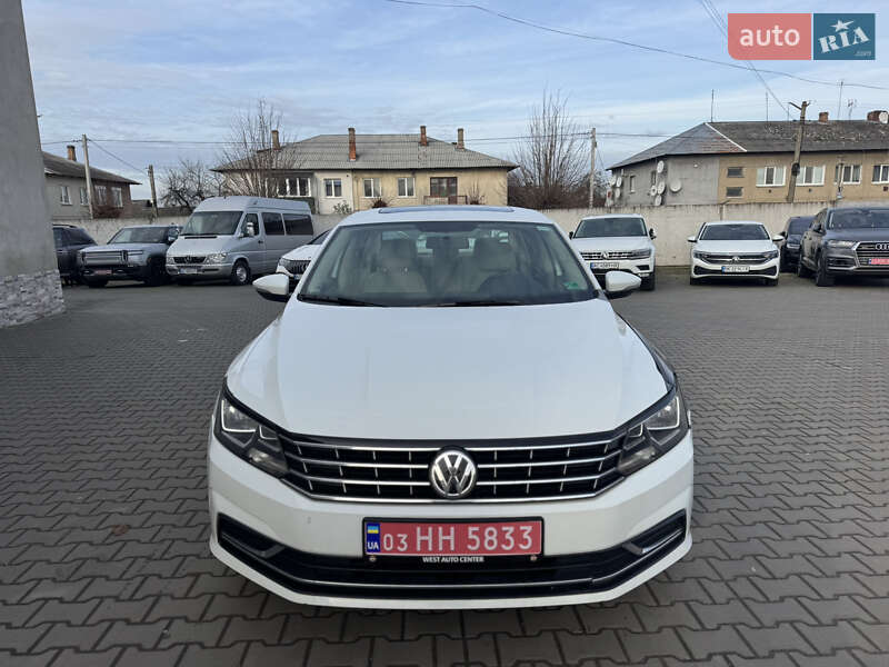 Седан Volkswagen Passat 2018 в Луцке фото 2 Седан Volkswagen Passat 2018 в Луцке