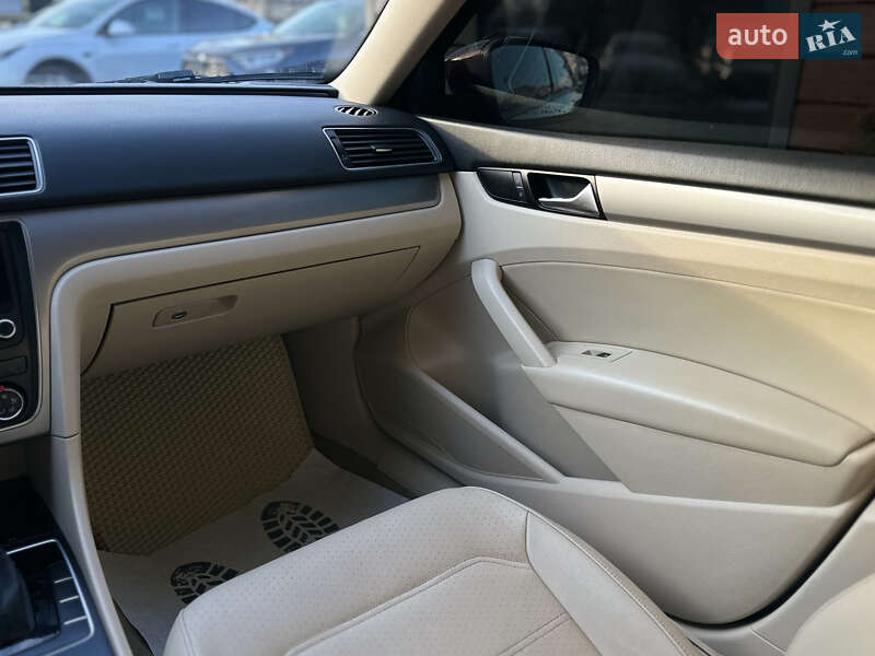 Седан Volkswagen Passat 2014 в Шептицькому фото 39 Седан Volkswagen Passat 2014 в Шептицькому