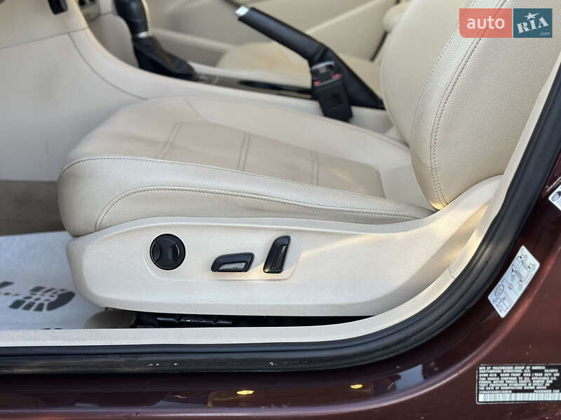 Седан Volkswagen Passat 2014 в Шептицькому фото 22 Седан Volkswagen Passat 2014 в Шептицькому