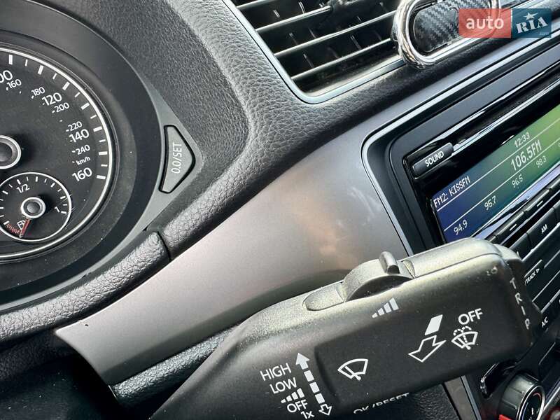Седан Volkswagen Passat 2014 в Киеве фото 21 Седан Volkswagen Passat 2014 в Киеве