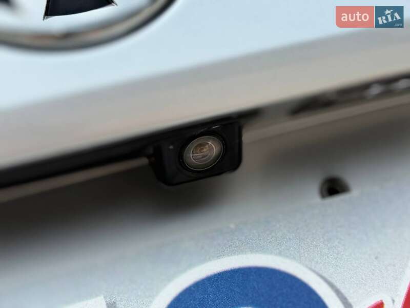 Седан Volkswagen Passat 2016 в Кривом Роге