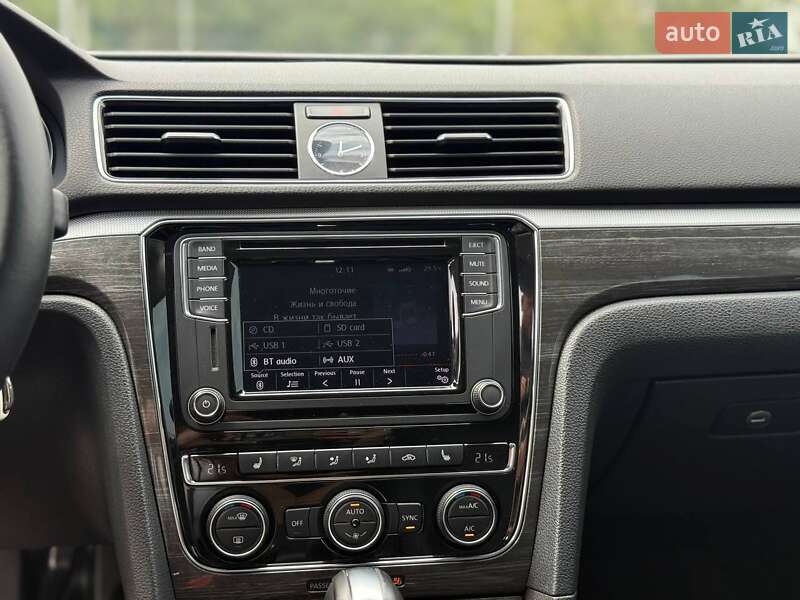 Седан Volkswagen Passat 2016 в Кривом Роге