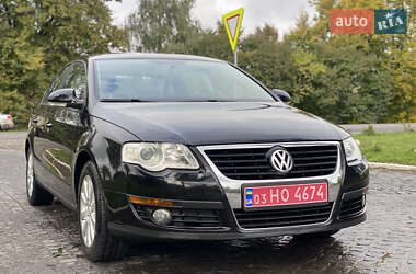Седан Volkswagen Passat 2009 в Старокостянтинові